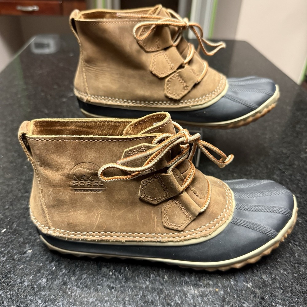 SOREL Out N About Waterproof Leather Duck Boots Womens 6.5 Elk Tan NL2133-286